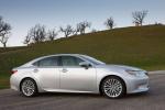 Lexus ES300h 2012 года